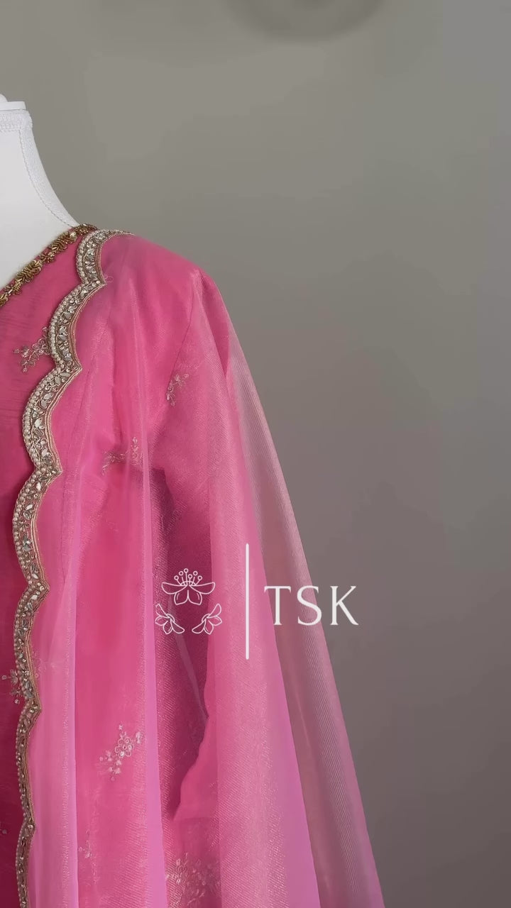 Rooh E Rasm candy Pink Kurta Set